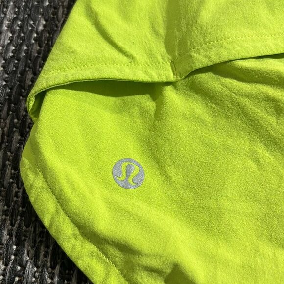 Lululemon Speed Up Short *2.5" - Picture 5 of 9